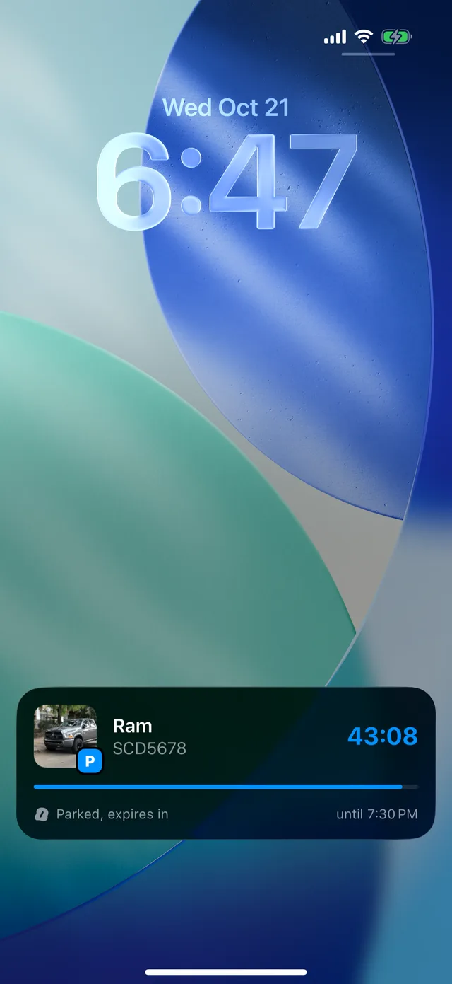 A street parking Live Activity on the Lock Screen